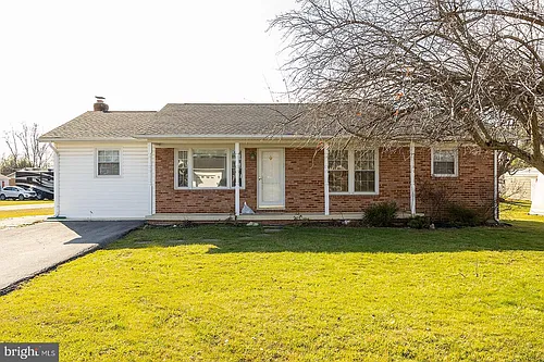 120 Meadowlark Ln Photo 1
