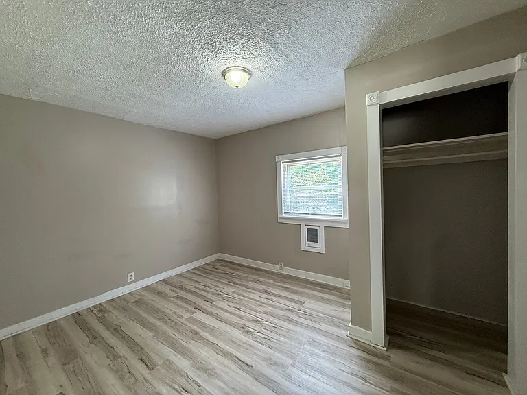 3569 Prospect St — Photo 6