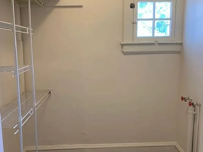 216 Dexter Pl — Photo 6