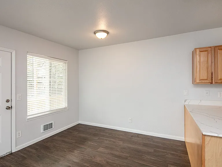 Erwin Estates — Photo 23
