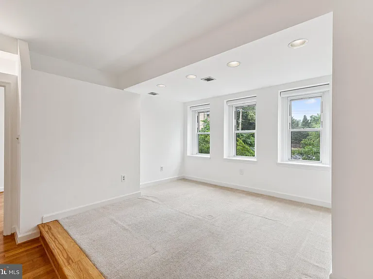 4707 Connecticut Ave NW #211 — Photo 25