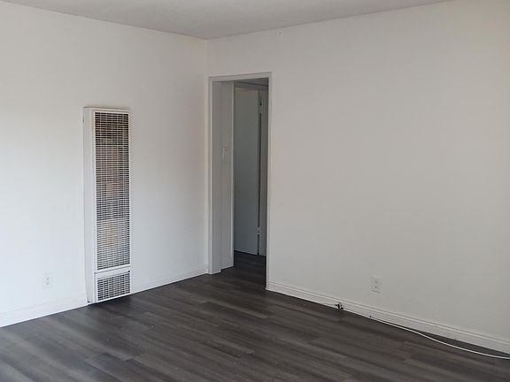 4th image of 1736 Marine Ave APT 2