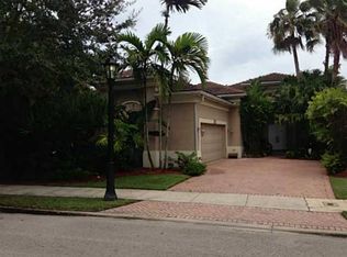 1669 NE 196th St, Miami, FL 33179