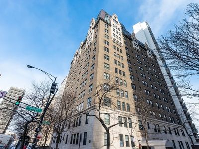 6101 N Sheridan Rd, Chicago, IL, 60660