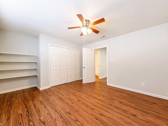 2nd image of 2607 Ektom Dr Building C