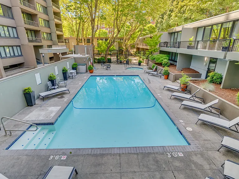255 SW Harrison St #21G — Photo 25