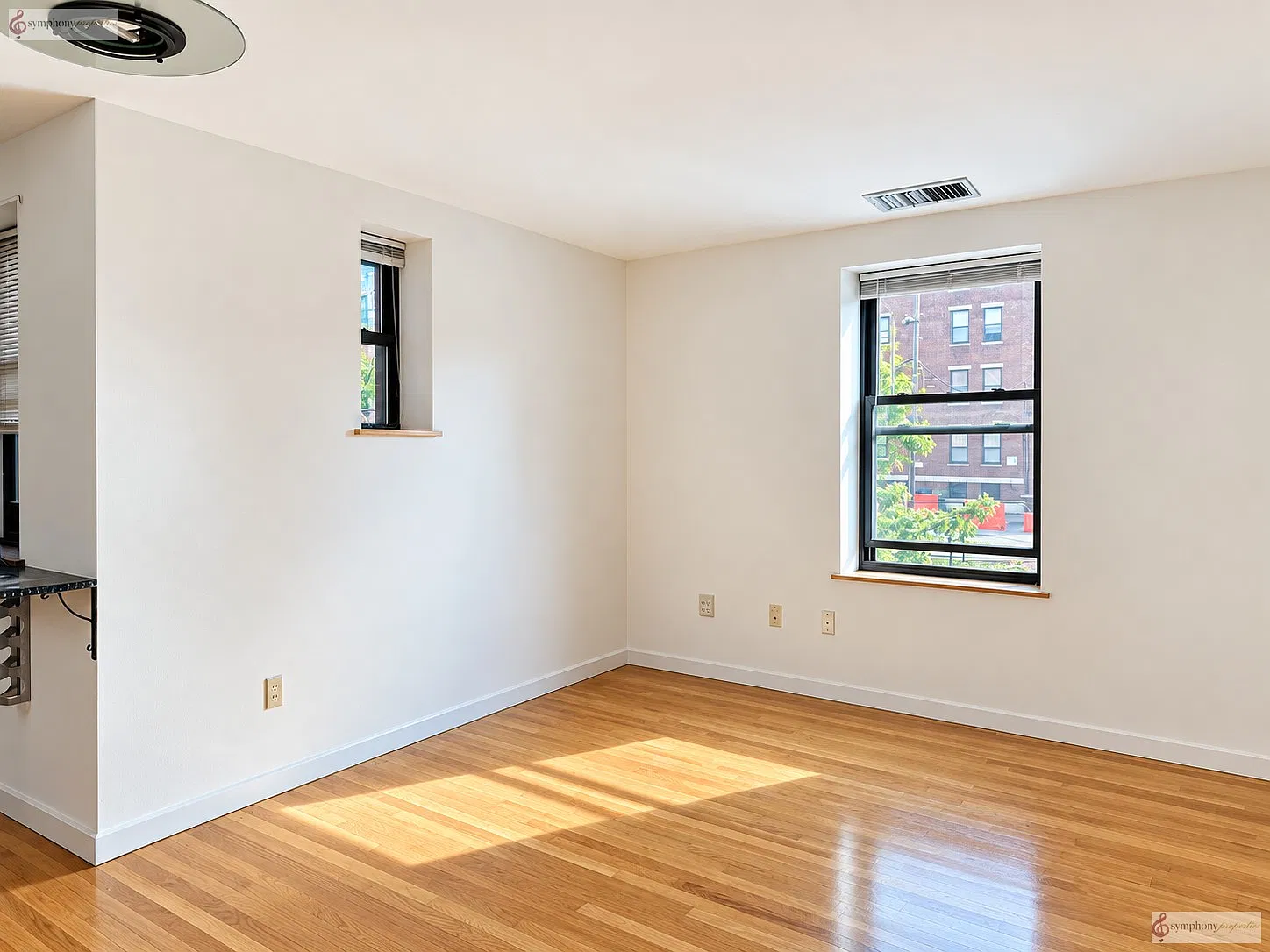 2 bed, 1.0 bath, 850 sqft, $3,800 — Photo 2