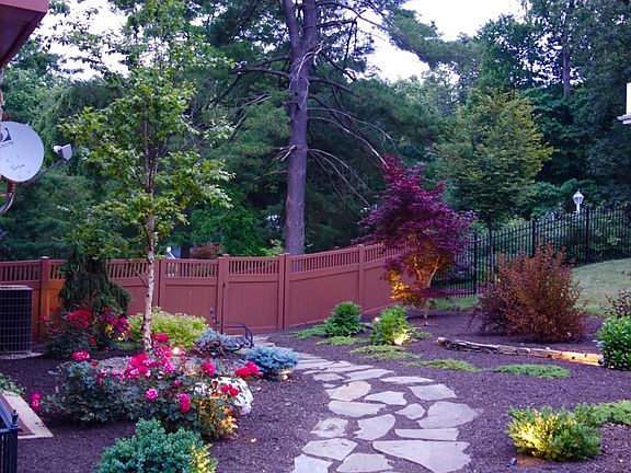 Side yard landscaping