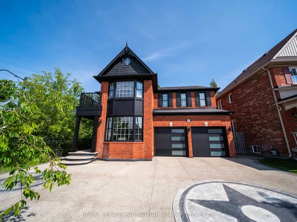 81 Bulmer Cres, Newmarket, ON L3X 3K1