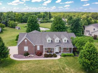 16030 Emerald Ct, Bloomington, IL 61705