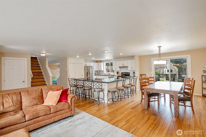 5th image of 22605 115 Street Ct E