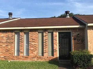 209 Versailles St, Victoria, TX 77904