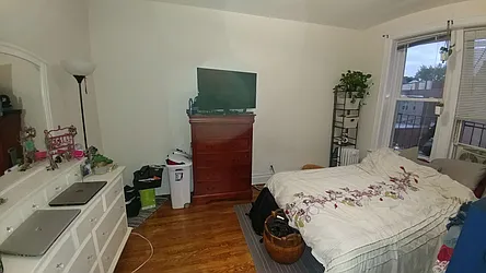 Rented by Halvatzis Realty