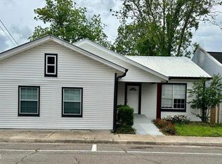 213 Williams Ave, Picayune, MS 39466