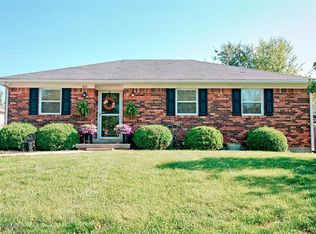 1012 Guist Creek Dr, Shelbyville, KY 40065