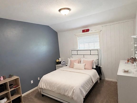 5th image of 17118 Lake Ridge Cir