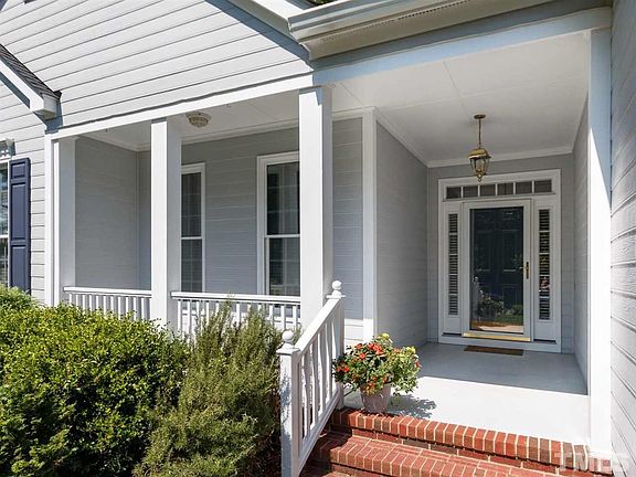 2nd image of 3912 Sunningdale Way
