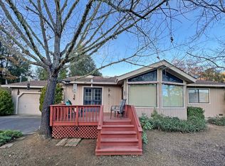 2781 Robinson Creek Road, Ukiah, CA 95482