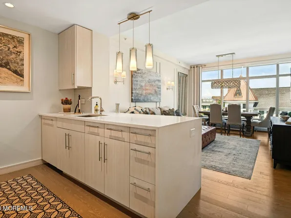 20 Melrose Ter Unit 401, Long Branch, NJ 07740