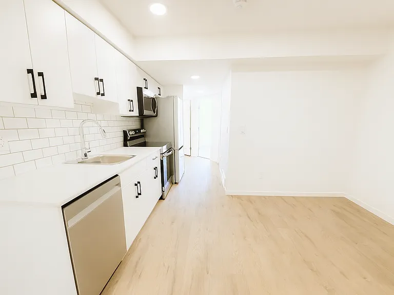 1289 Keswick Dr SW — Photo 7