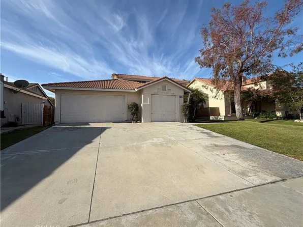 2565 W Fairview Dr, Rialto, CA 92377