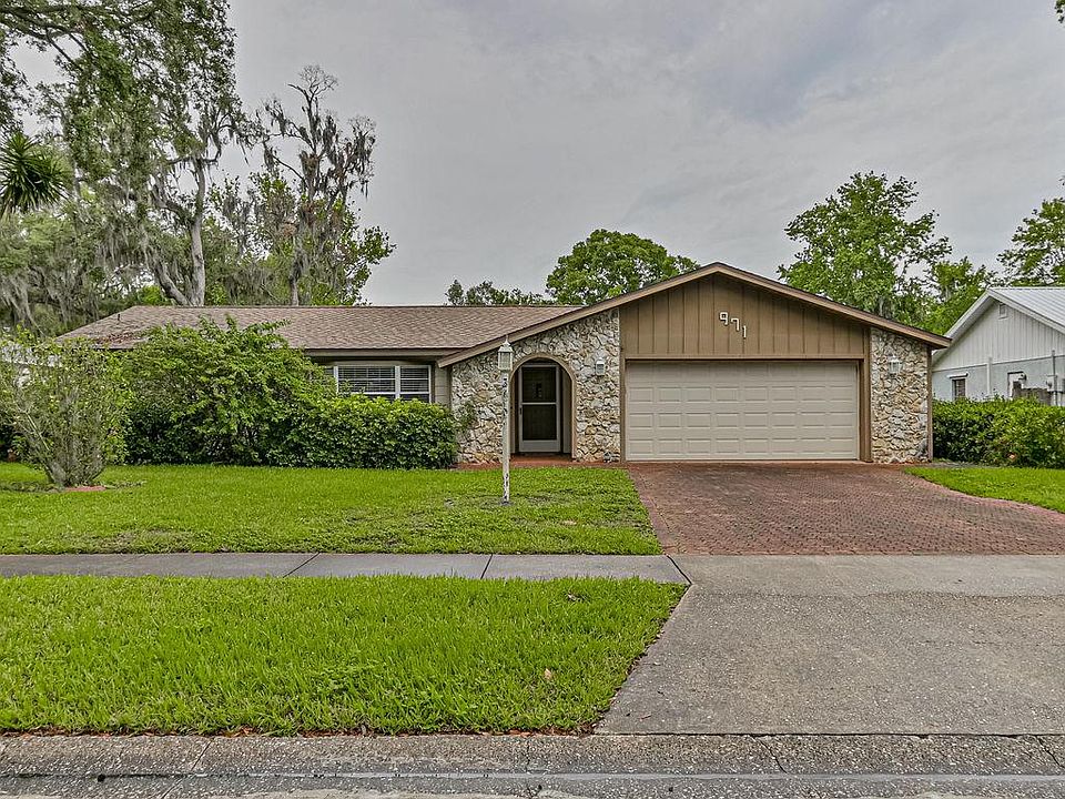 1st image of 971 Sandle Wood Dr