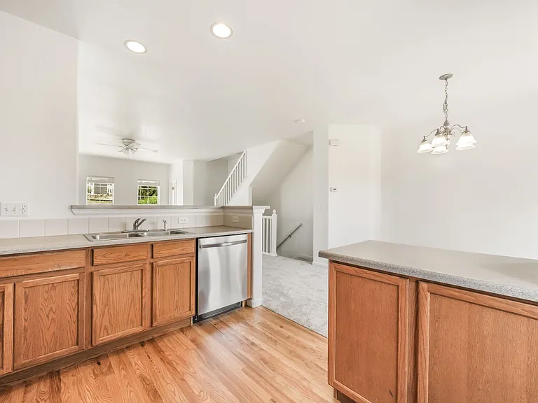 1013 Burning Bush Point — Photo 44