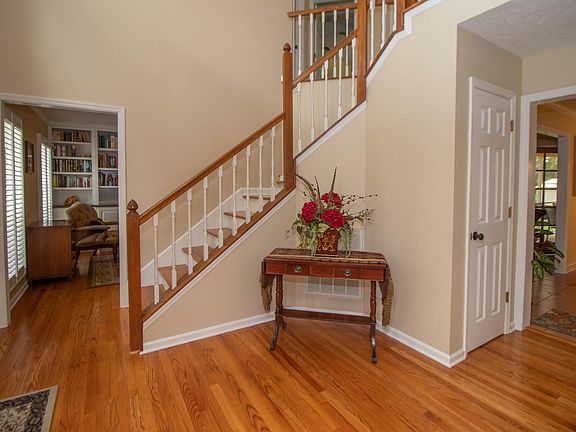 4th image of 4019 Glenside Ln
