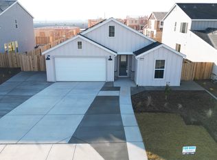 6601 Walkers Glen Ln, Bakersfield, CA 93313