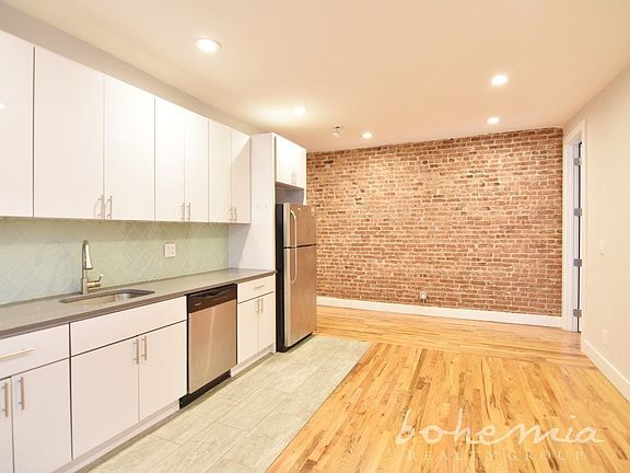3rd image of 545 Edgecombe Ave APT 3C