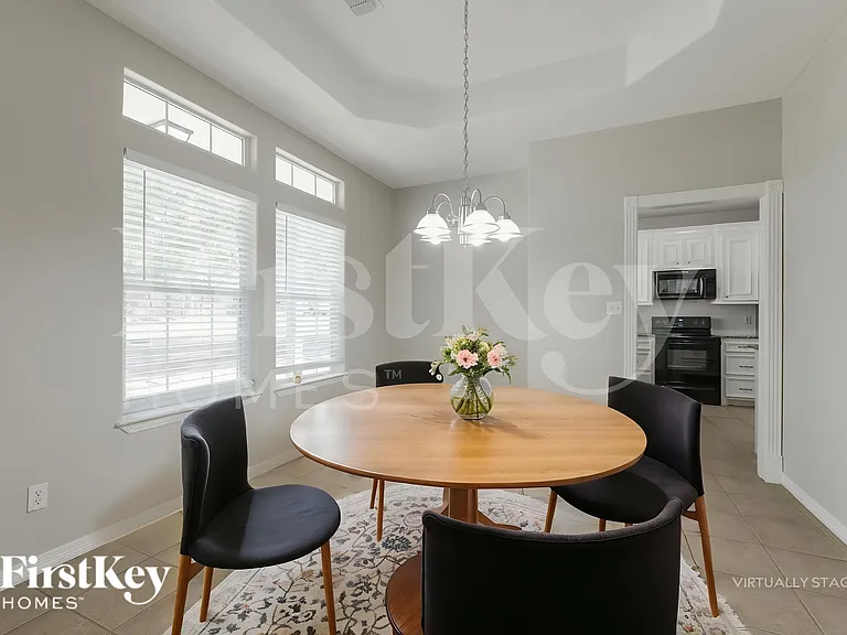 295 Cypress Dr — Photo 7