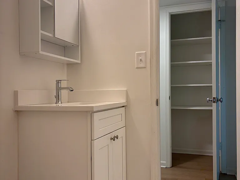 146 Jackson St #10 — Photo 8