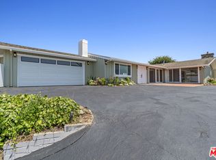 1060 Palisair Pl, Pacific Palisades, CA 90272