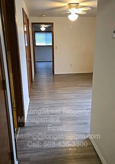 615 Chicago St SE — Photo 6