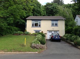 47 Hillside Ter, Newton, NJ 07860