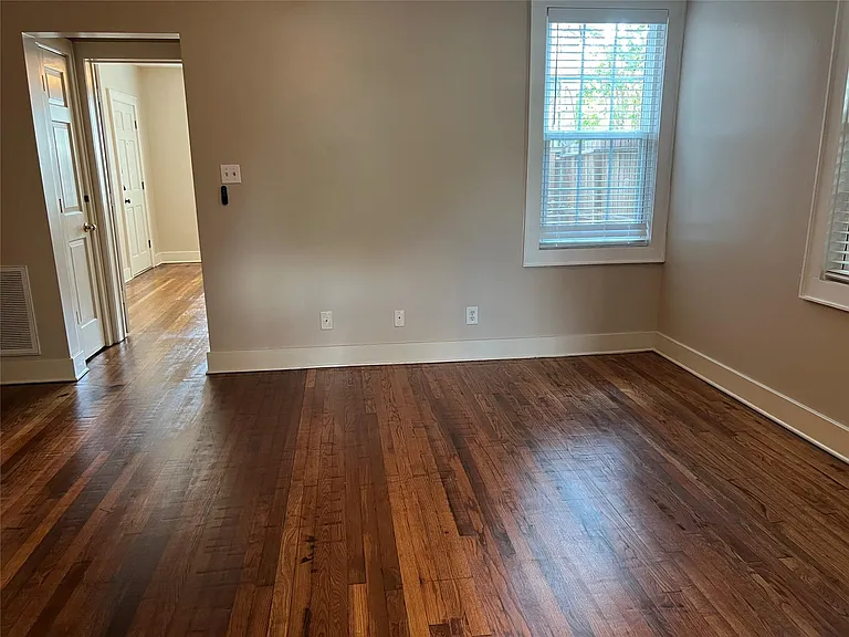1505 Rosewood St #D — Photo 3