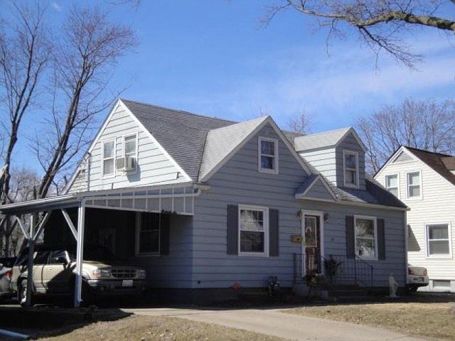 2nd image of 20 Blackhawk Hills Dr