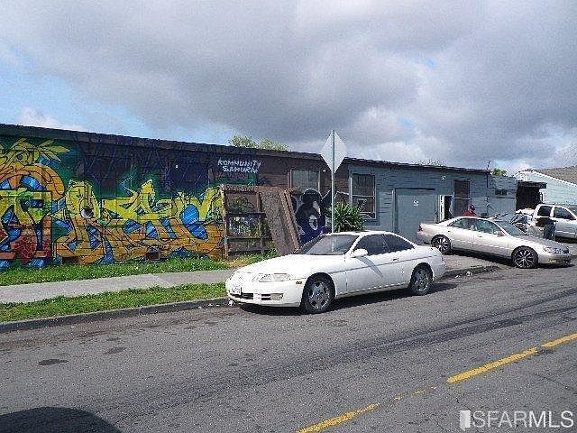 2nd image of 7011 Hamilton St