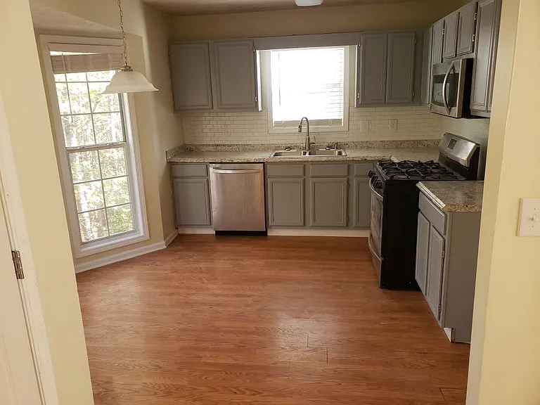 3708 Willow Tree Cir — Photo 17