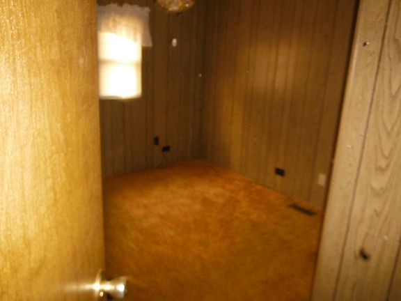 4th image of 802 Wright Ave