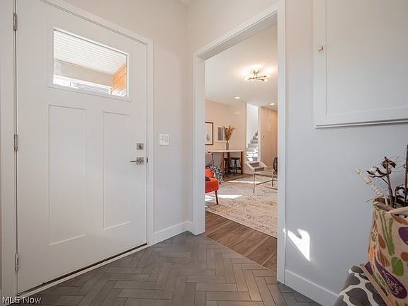 5th image of 3126 W 17th Pl