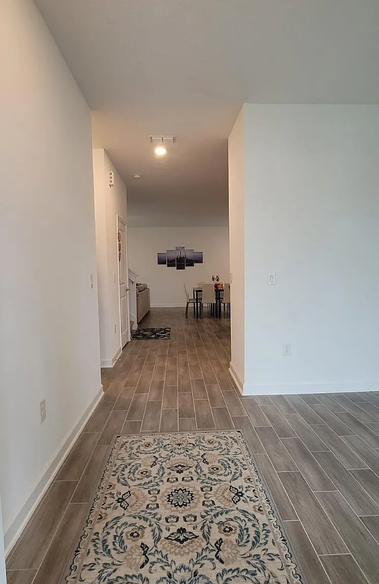 5 bed, 2455 sqft, $3,500 — Photo 4