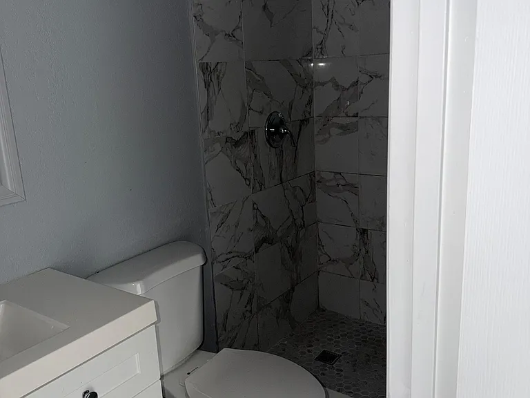 600 N Grove St #10 — Photo 22