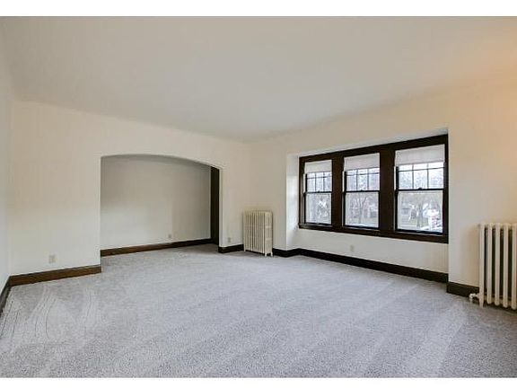 2nd image of 1129 Lane Pl Floor 1