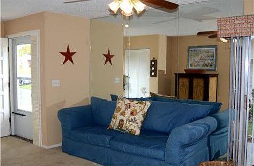 3rd image of 2732 Highlands Blvd