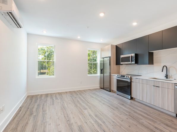 2329 N College Ave #114