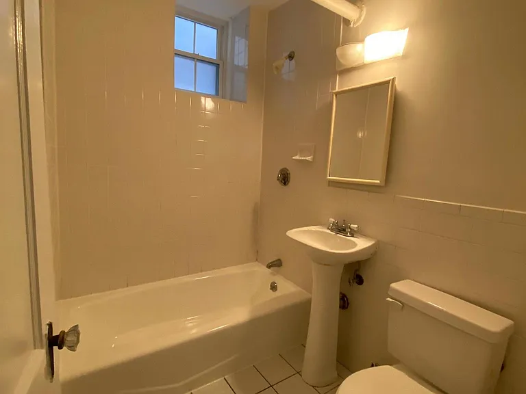 285 Harvard St #7 — Photo 10