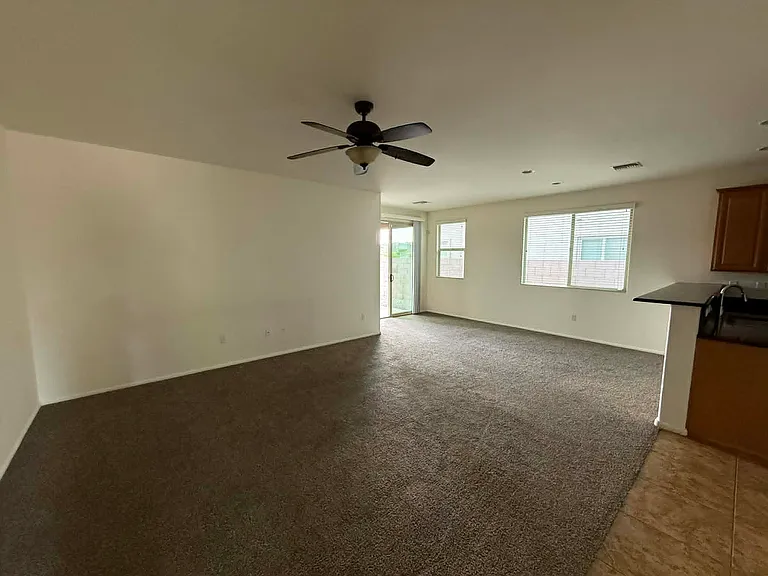 10450 S Cutting Horse Dr — Photo 6