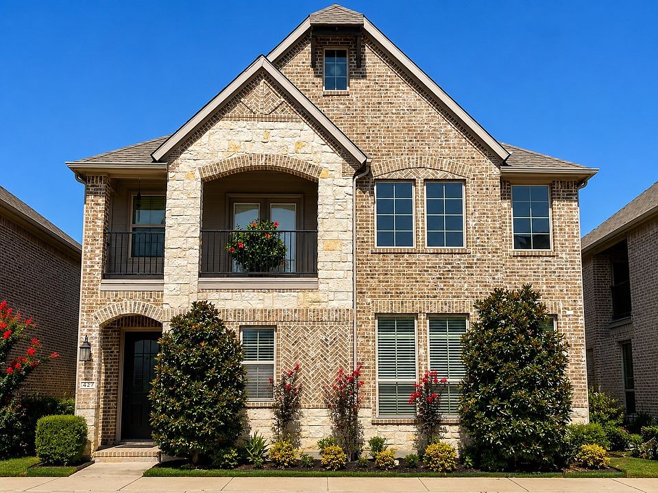 1st image of 427 Renaissance Ln