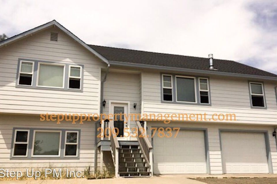 1st image of 17233 Valley Oak Dr